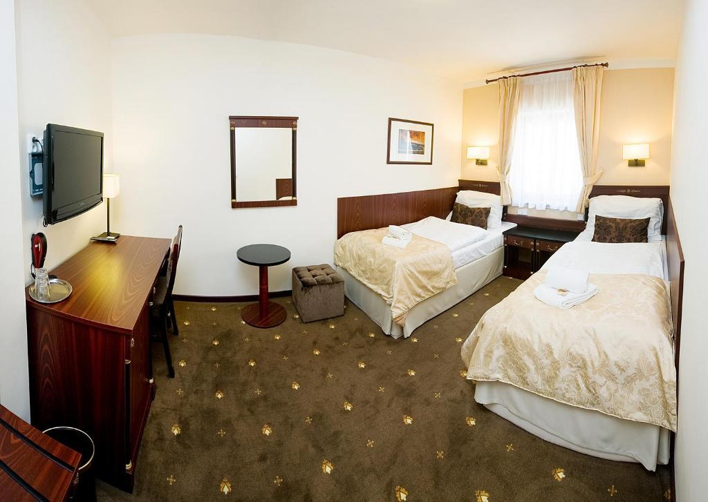 Hotel & Apartments U Cerneho Orla Třebíč Cameră foto